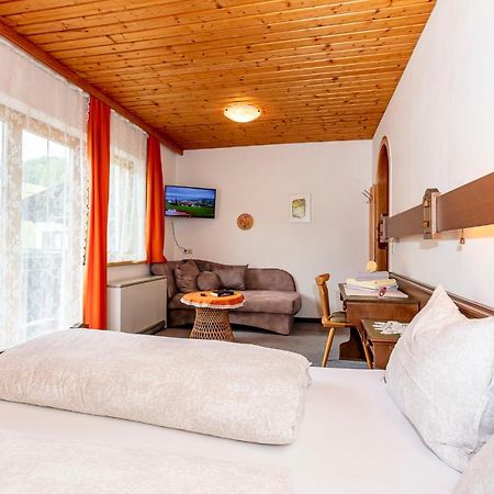 Appartements Dreimaederlhaus Maria Alm am Steinernen Meer Bagian luar foto